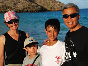 Tyler Chen and his family at the beach