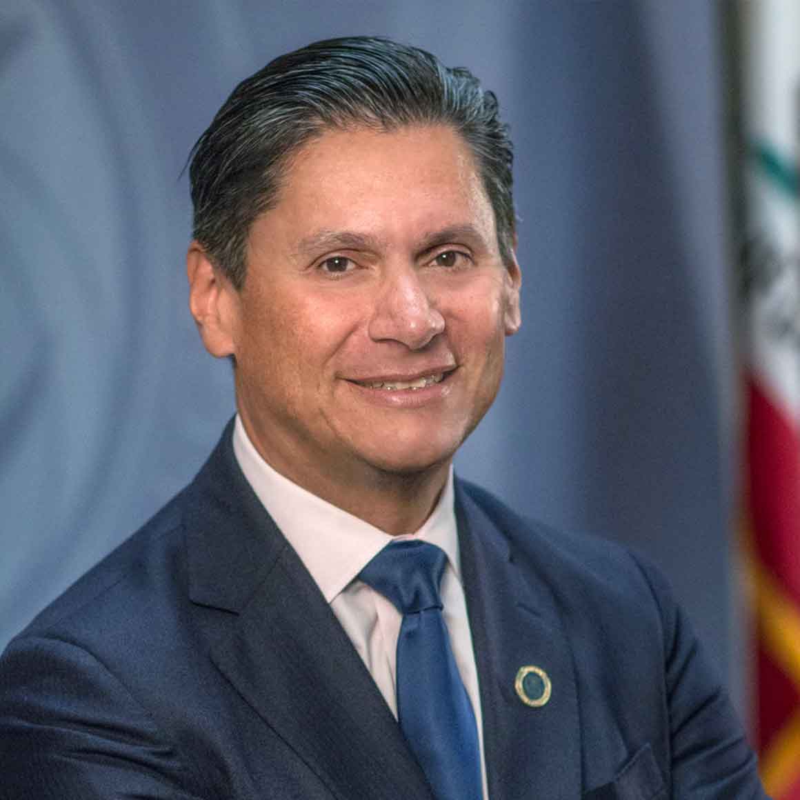 Eloy Ortiz Oakley