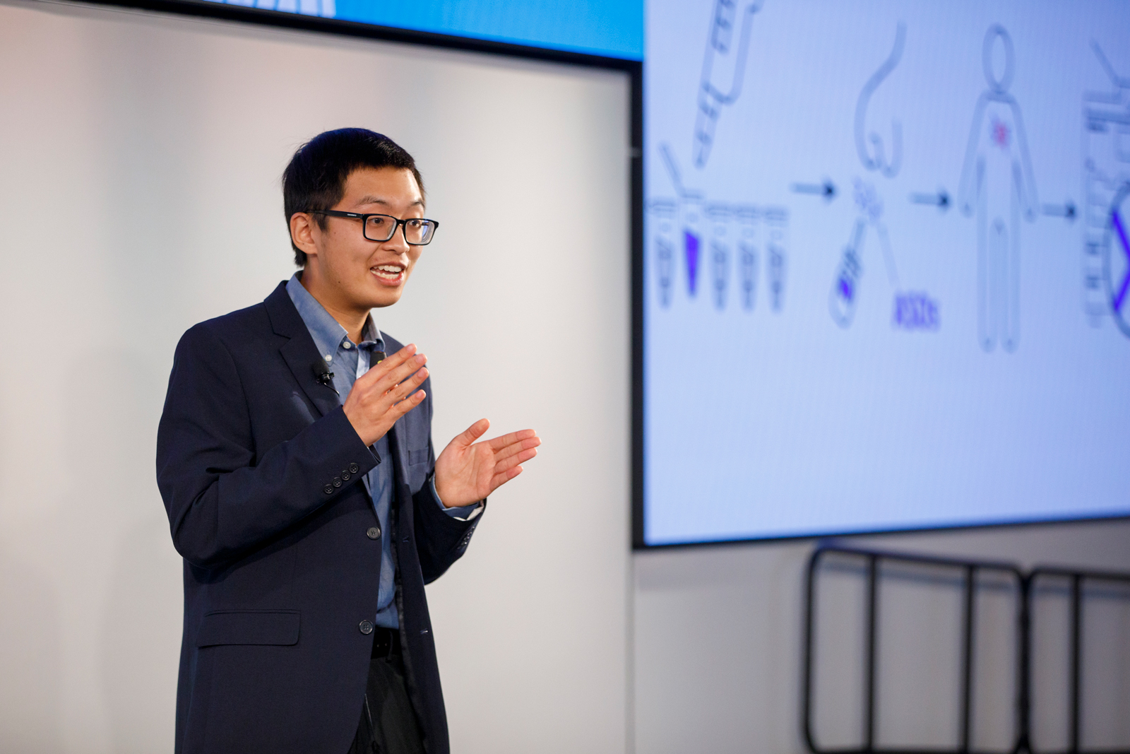 Justin Lee delivers his Grad Slam-winning talk