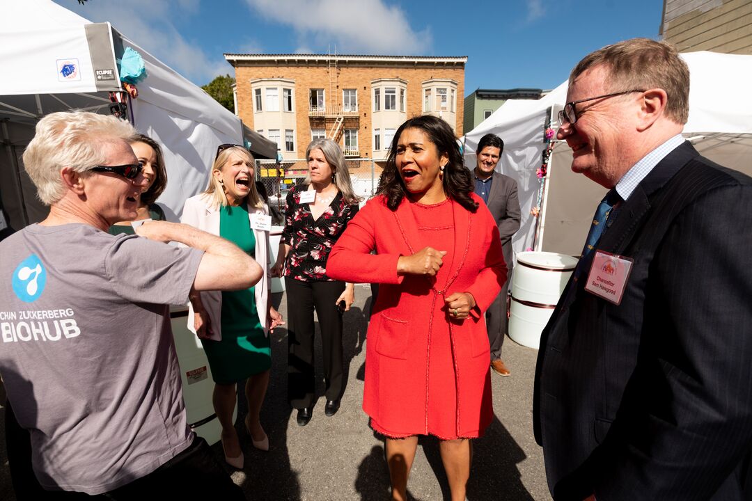 SF Mayor London Breed greeting workers at the Chan Zuckerberg Biohub