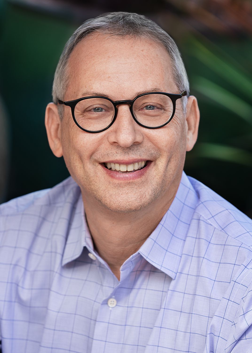 Rick Hasen portrait in glasses