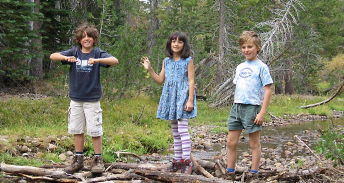 Anna flanked by brothers Thomas (left) and Philip