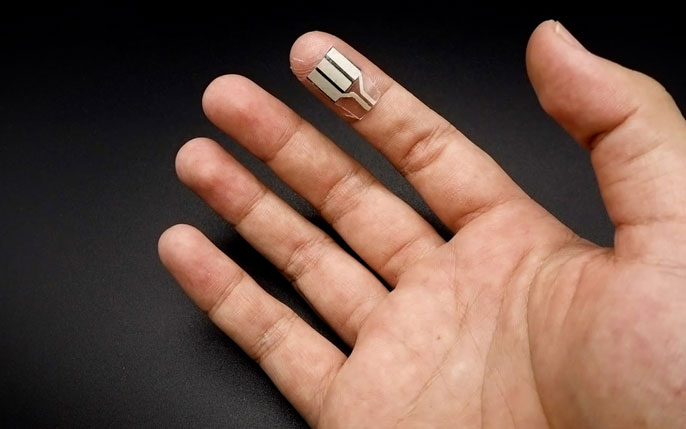 Wearable on the fingertip