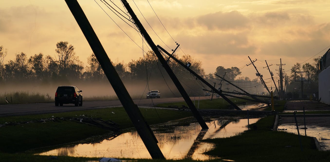 Hurricane Ian: When the power grid goes out, could solar and batteries