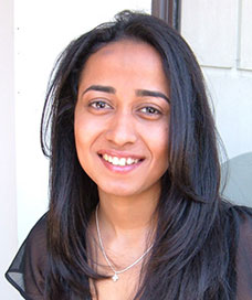 Priya Moorjani headshot