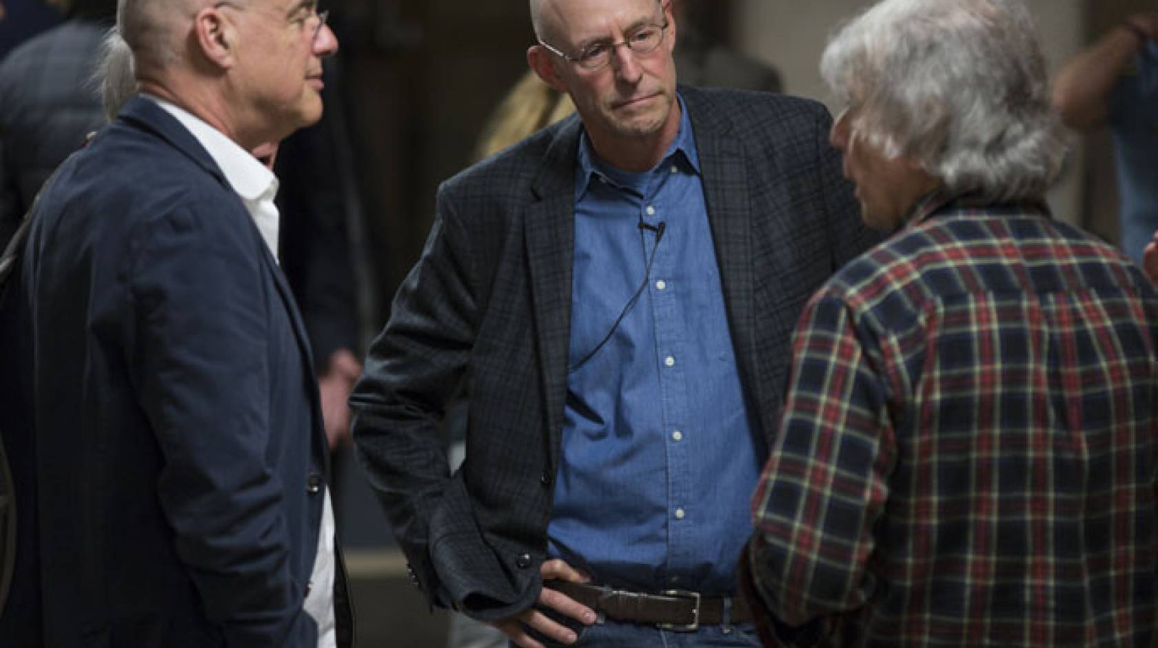 (From left) Mark Bittman, Michael Pollan and Garrison Sposito talk at the kickoff of the Edible Education course at UC Berkeley.