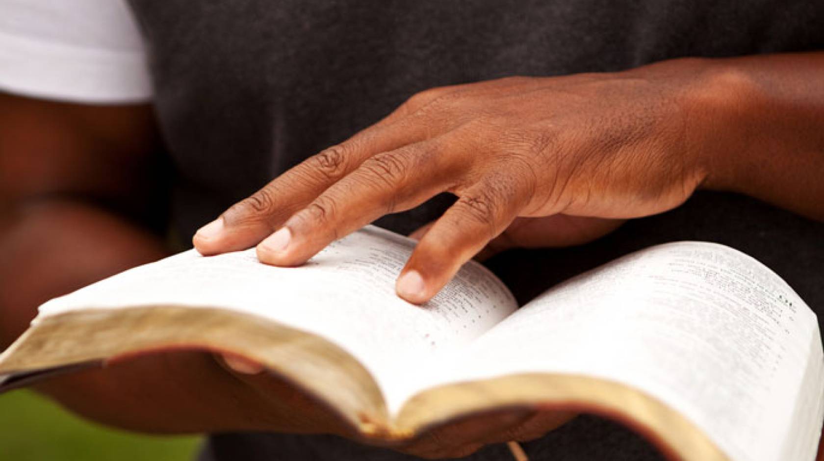 UC Merced man reading