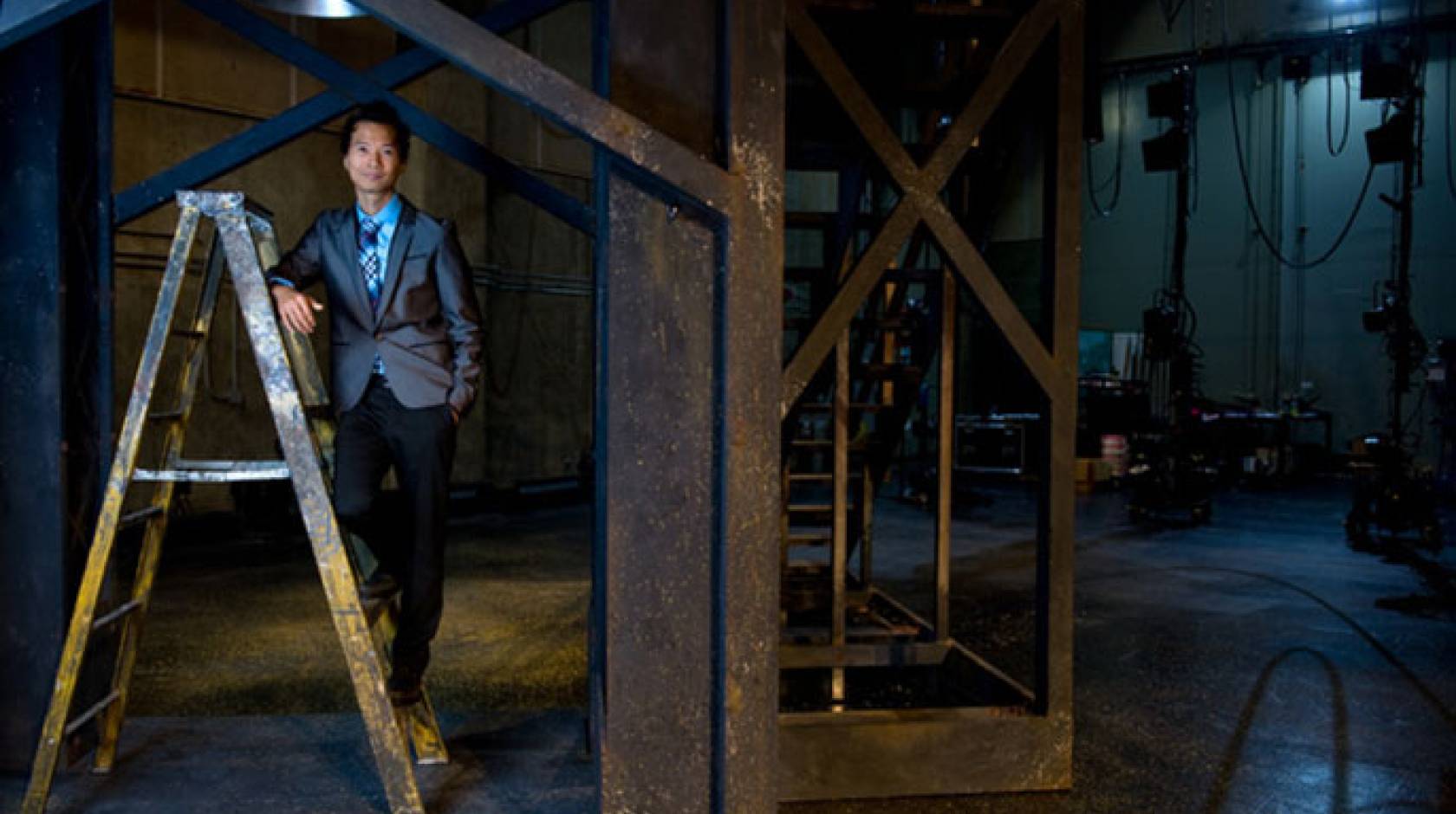 Through The Heart of Delight, Ian Daelucian ’12 serves meals to the needy with a theatrical flair. Daelucian, shown backstage at UC Irvine’s Claire Trevor Theatre, began the nonprofit while pursuing a master’s in stage management at UCI.