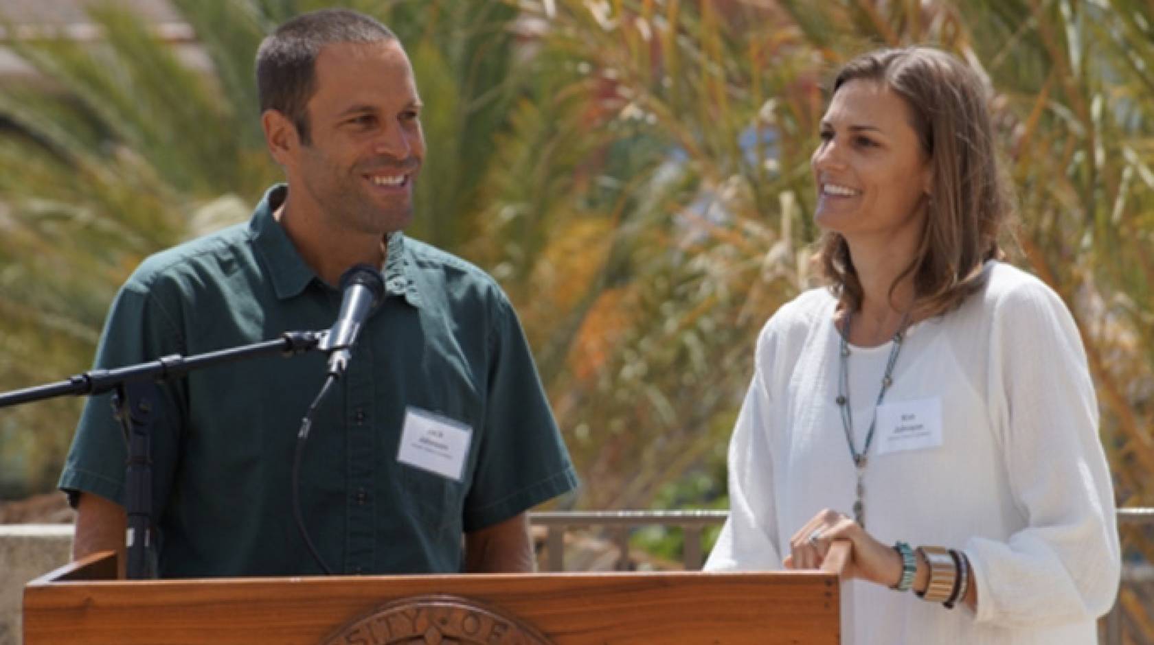 Alumni Jack and Kim Johnson celebrated the launch of the Edible Campus project at UCSB, a sustainable food initiative supported by their Johnson Ohana Foundation.