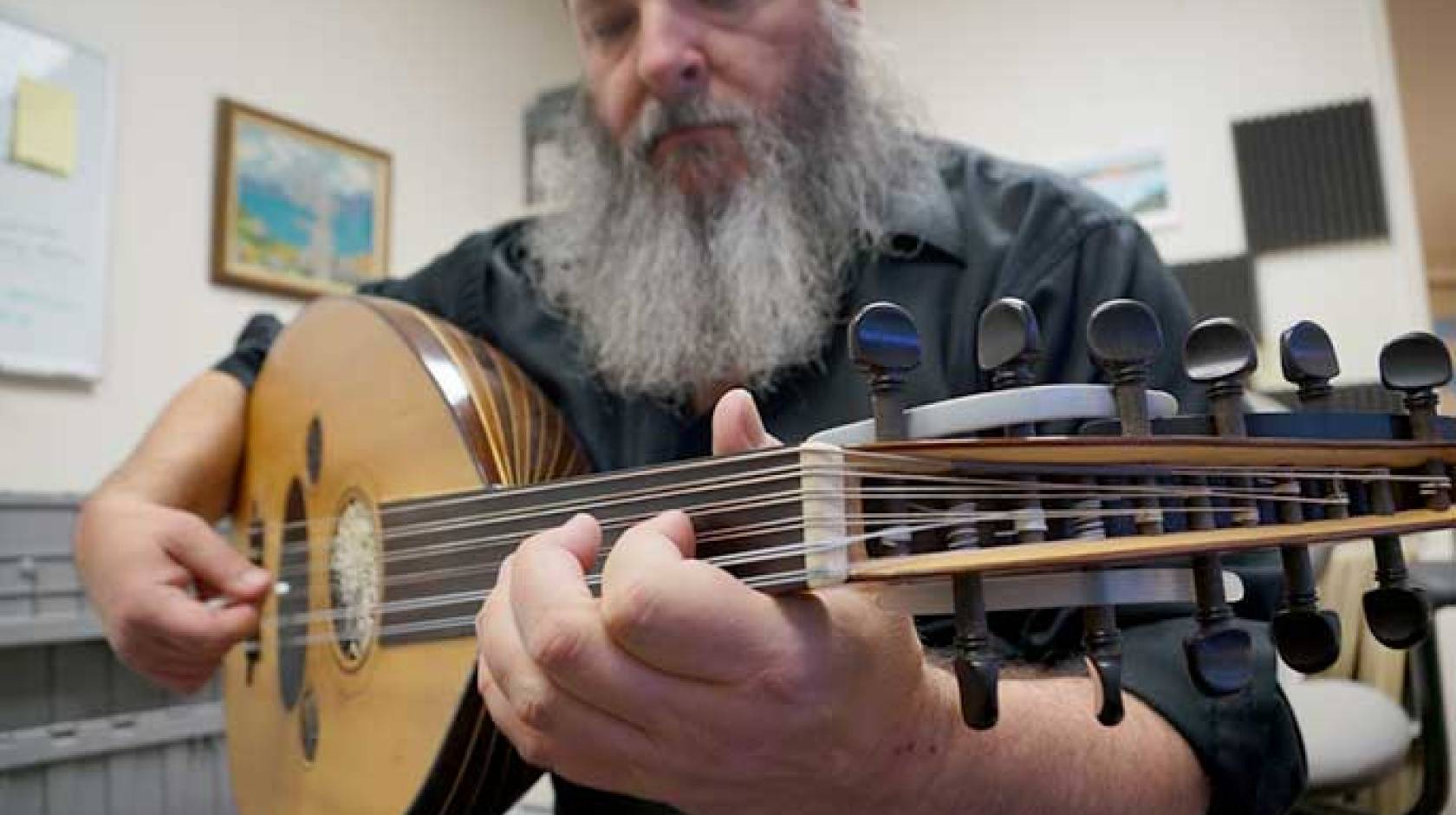 Eric Ederer plays the oud
