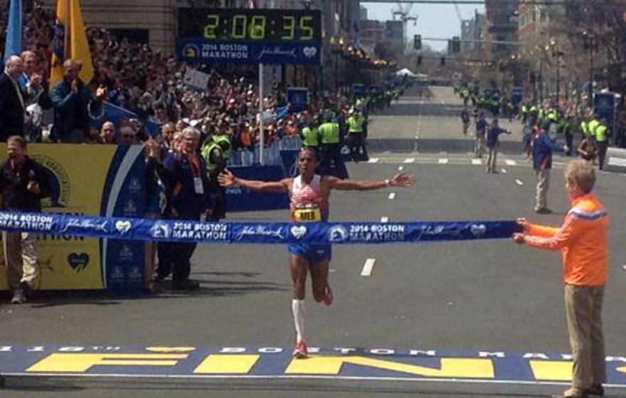Meb Keflezighi wins 2014 Boston Marathon