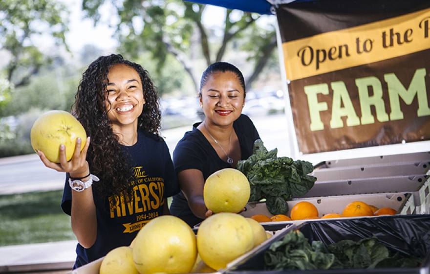 UC Riverside FarmShare