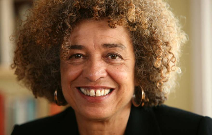 Angela Davis headshot