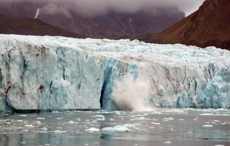 Hans Glacier courtesy of Oskar Glowacki