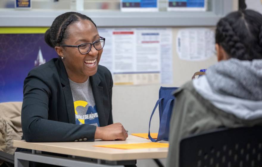 Jennifer Ferguson advising a student