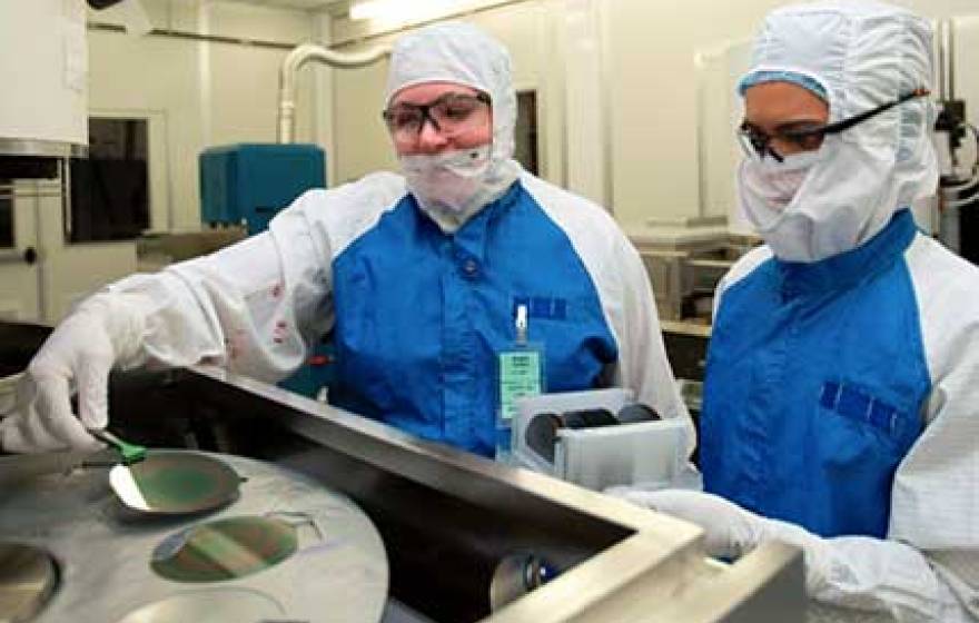LLNL workers