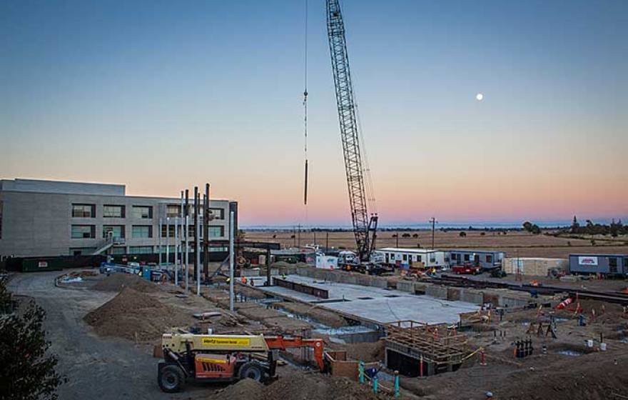 Classroom construction, UC Merced