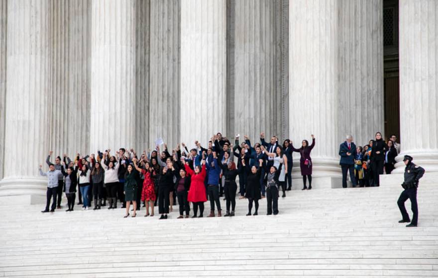 Students on SCOTUS steps