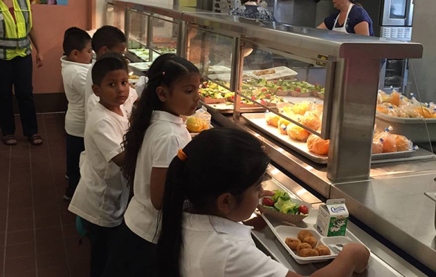 Children at Ygnacio Elementary School in Concord pick up lunch from a new serving counter. 