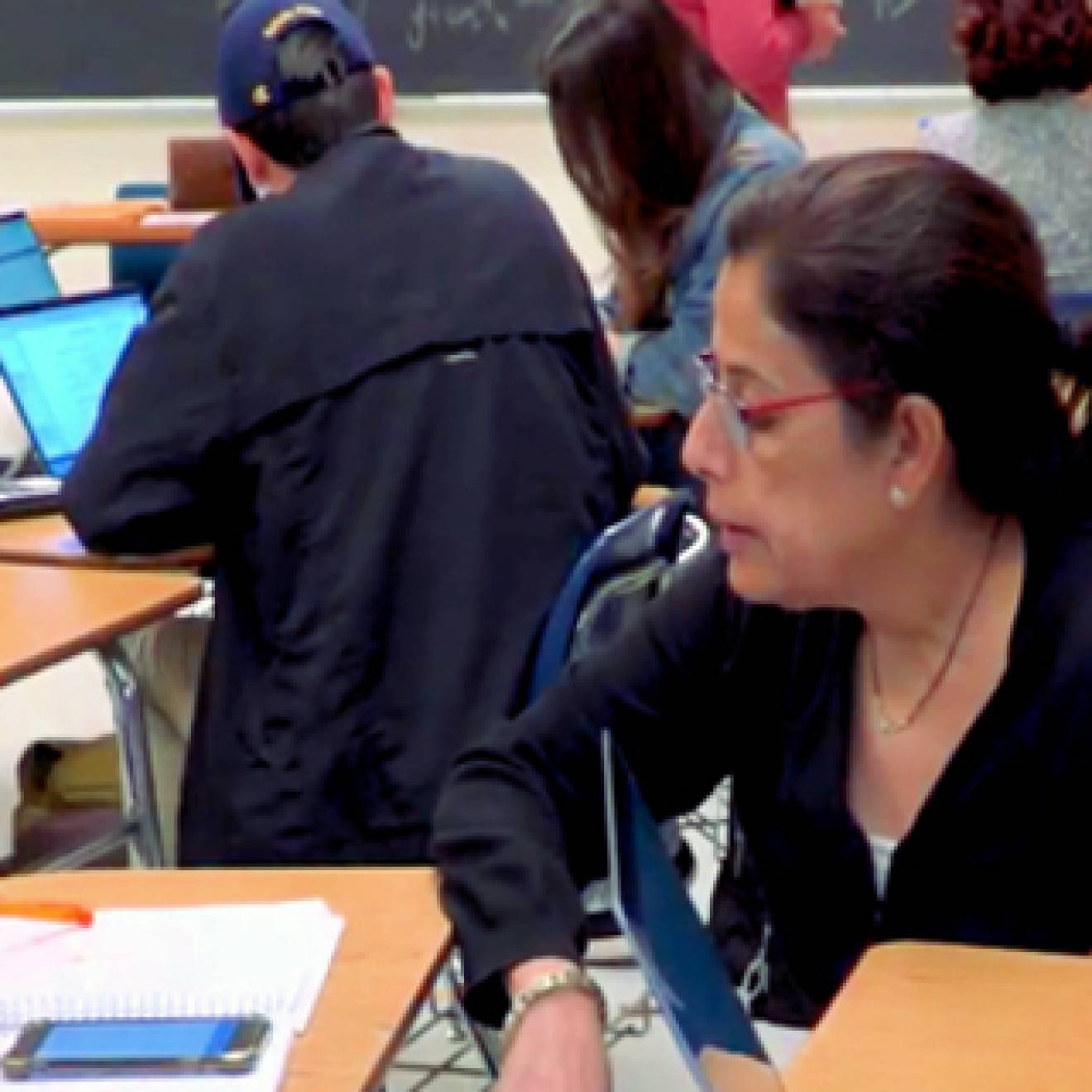 UC Santa Cruz students engage in small group active learning teaching sessions during a lecture.